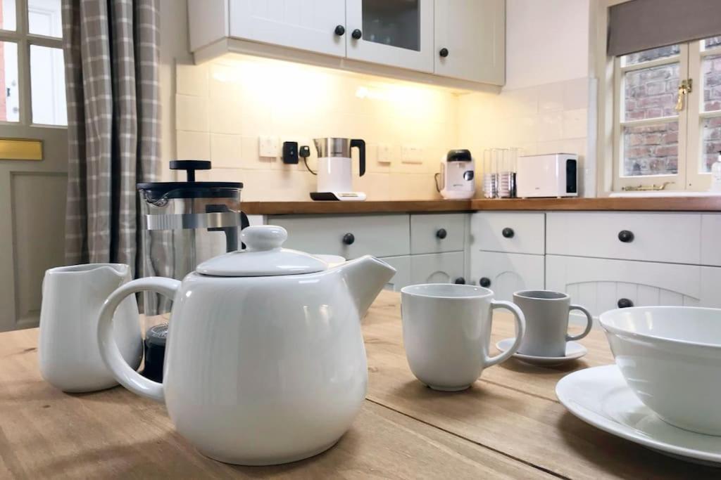 Grade II Townhouse, Ledburyヴィラ エクステリア 写真