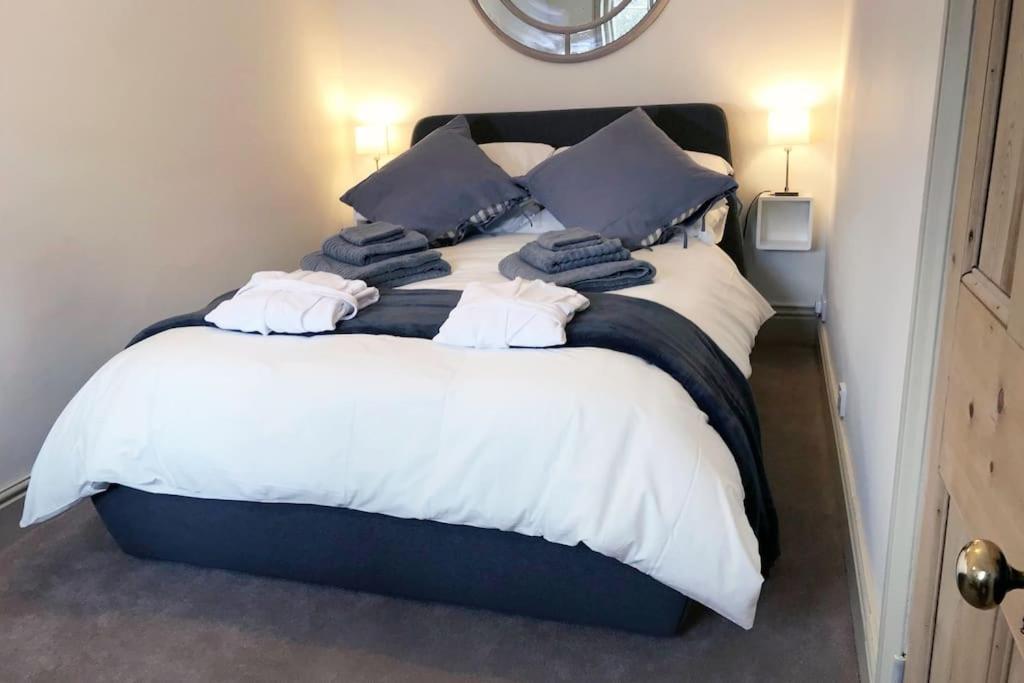 Grade II Townhouse, Ledburyヴィラ エクステリア 写真