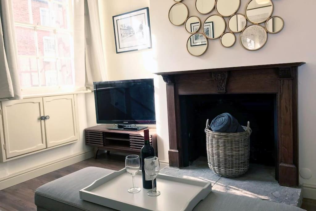 Grade II Townhouse, Ledburyヴィラ エクステリア 写真