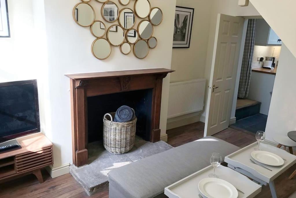 Grade II Townhouse, Ledburyヴィラ エクステリア 写真