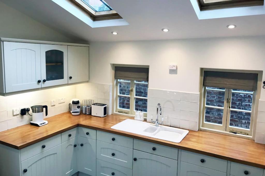 Grade II Townhouse, Ledburyヴィラ エクステリア 写真